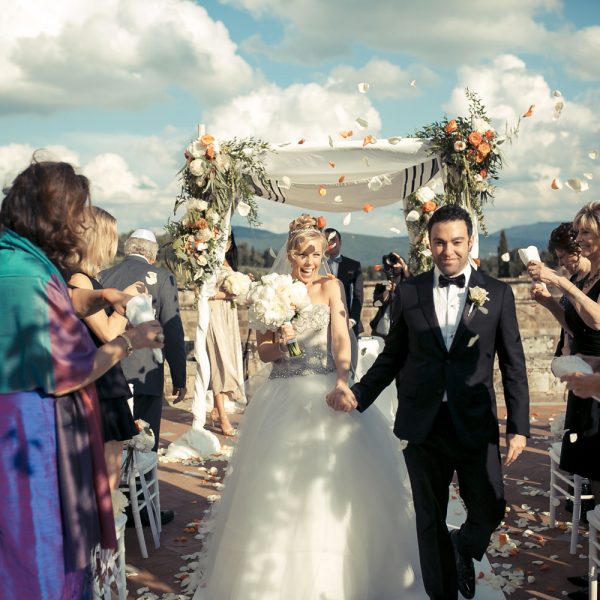 wedding in tuscany castle